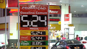 Preço da gasolina fica mais alto durante a semana; confira (Reprodução)